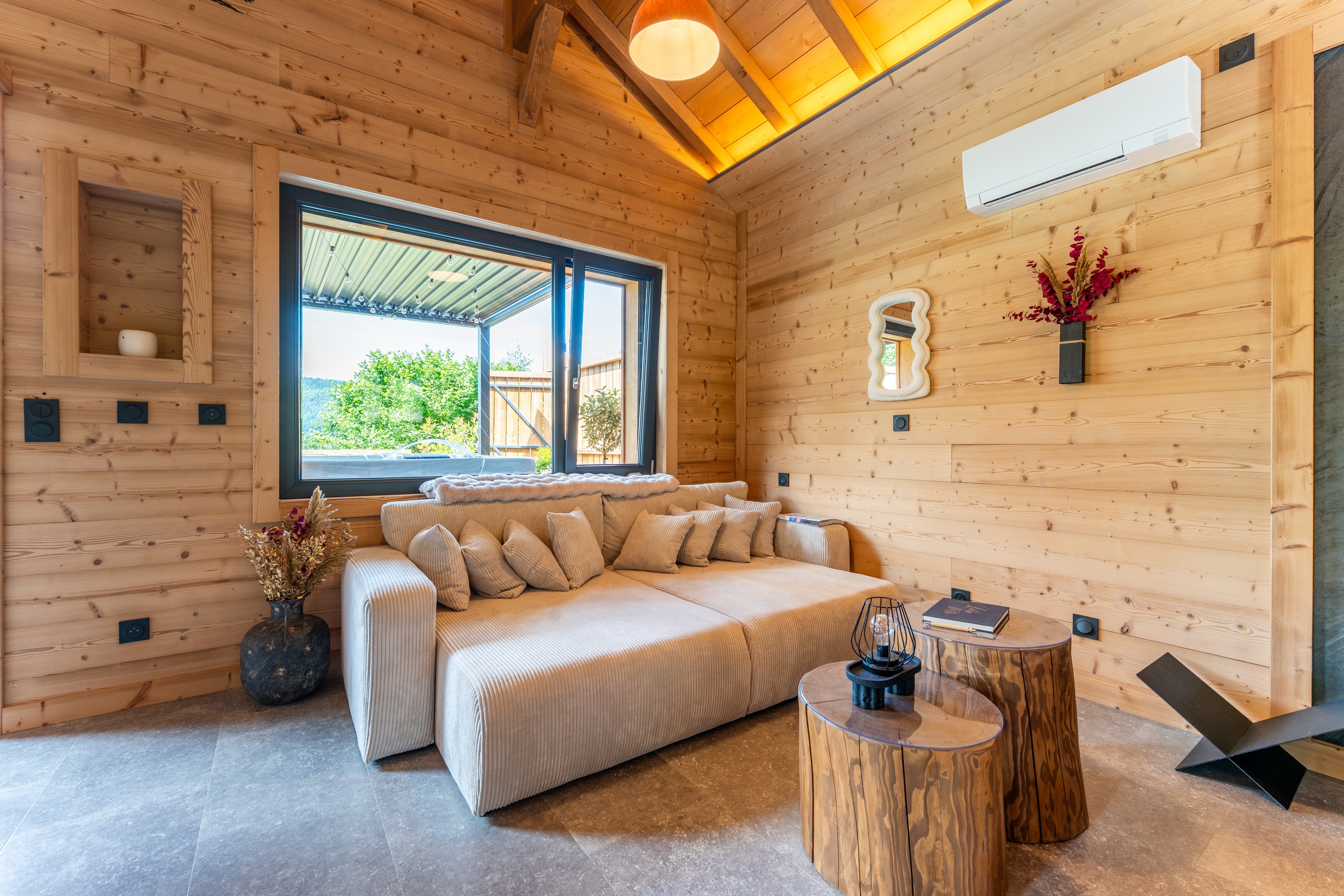 Salon cocooning - Rock And Wood, Epic Chalets