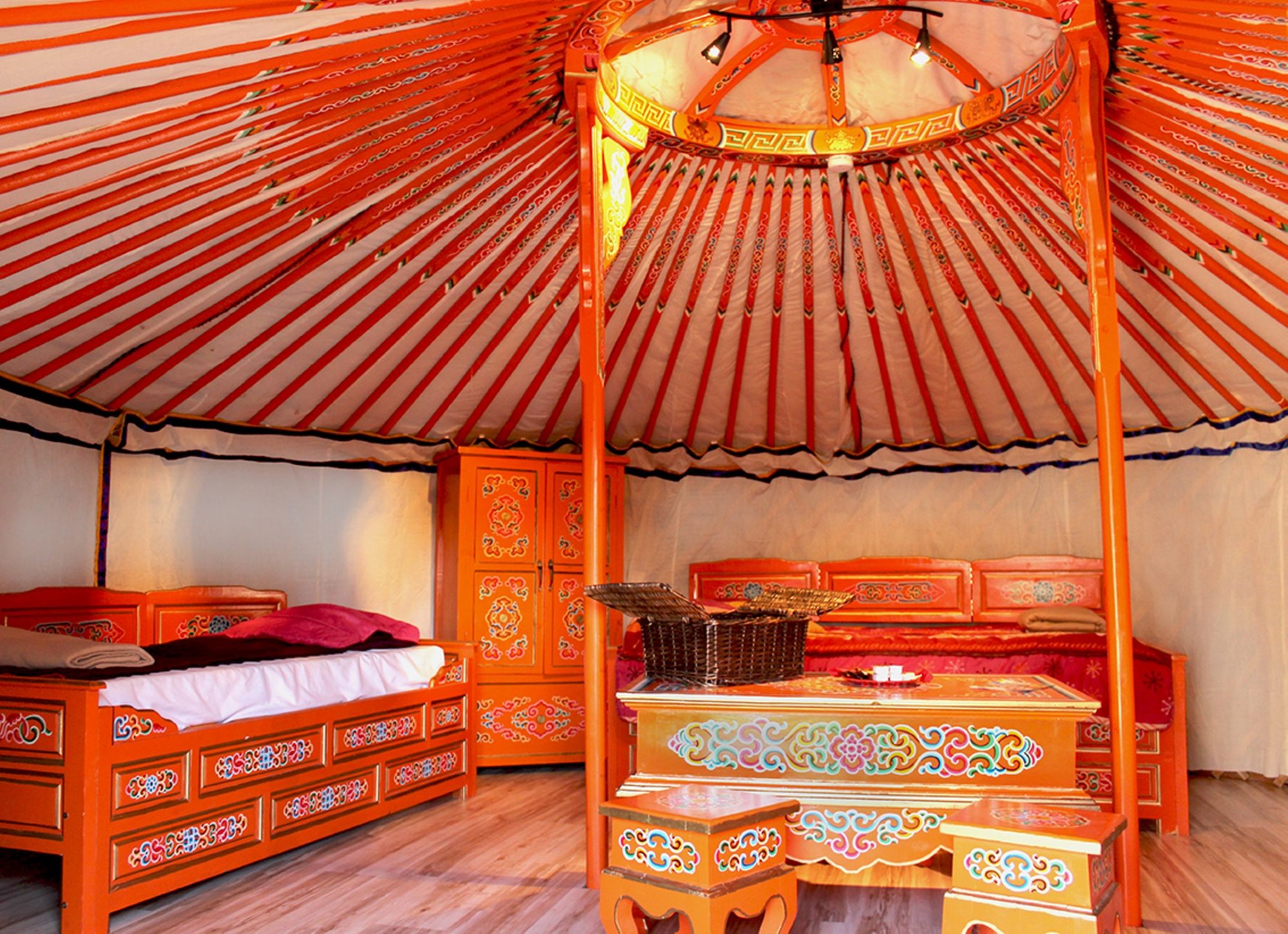 Défi Planet, yourte mongole BASUTO pour 4 personnes, à Dienné, Vienne