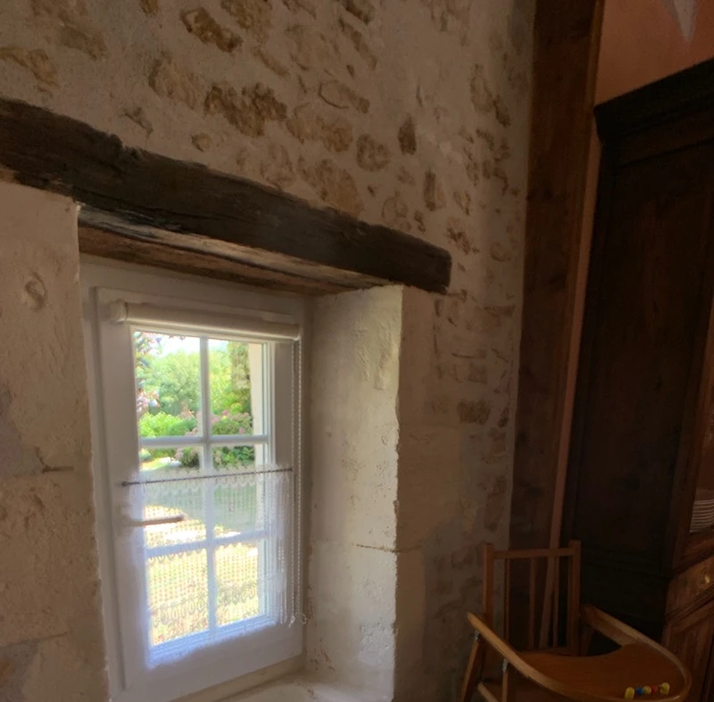 la fenêtre du coin repas