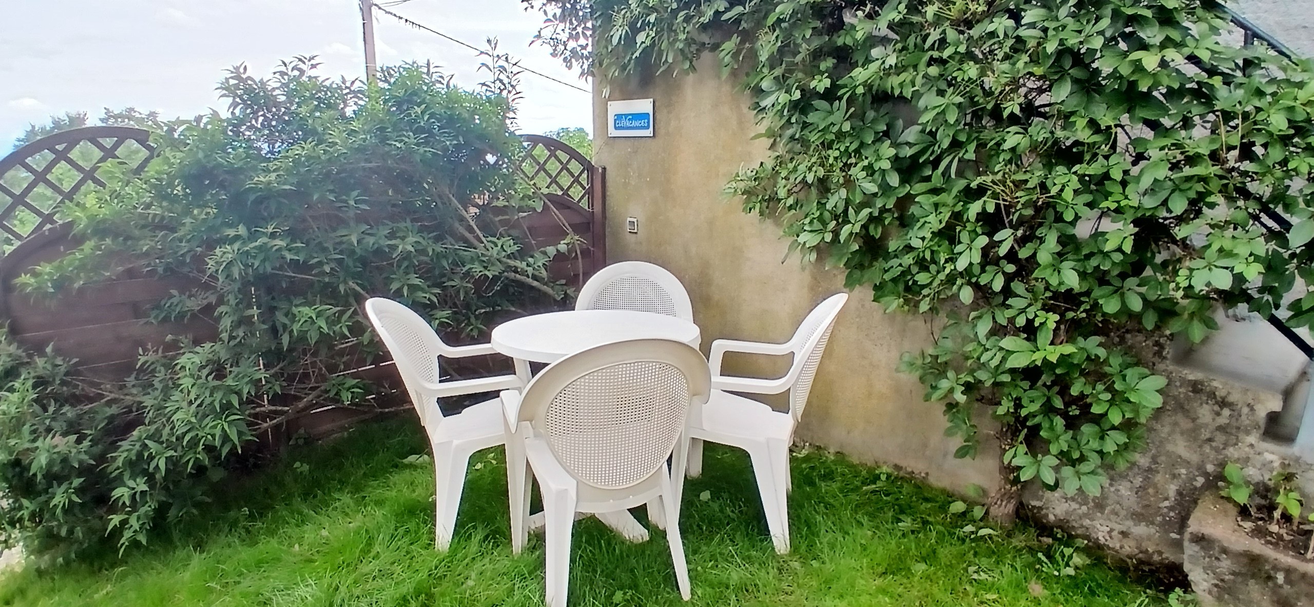 "les Châtaigniers" à Orcines, Puy de Dôme : Le jardin