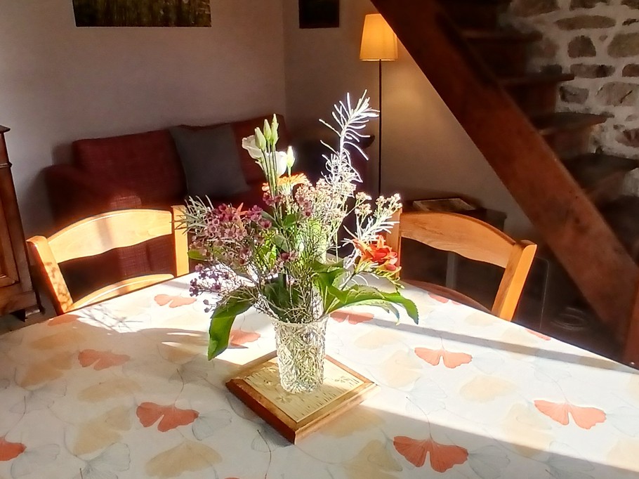 La Petite Maison, Faux Mazuras : le salon / salle à manger