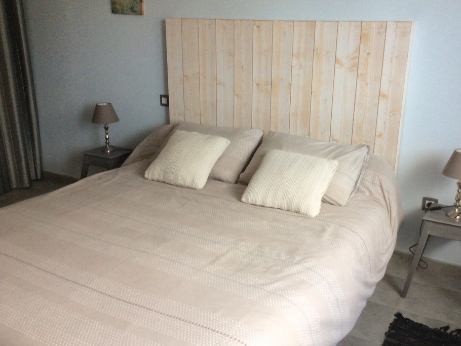 Chambre  rez-de-chaussée