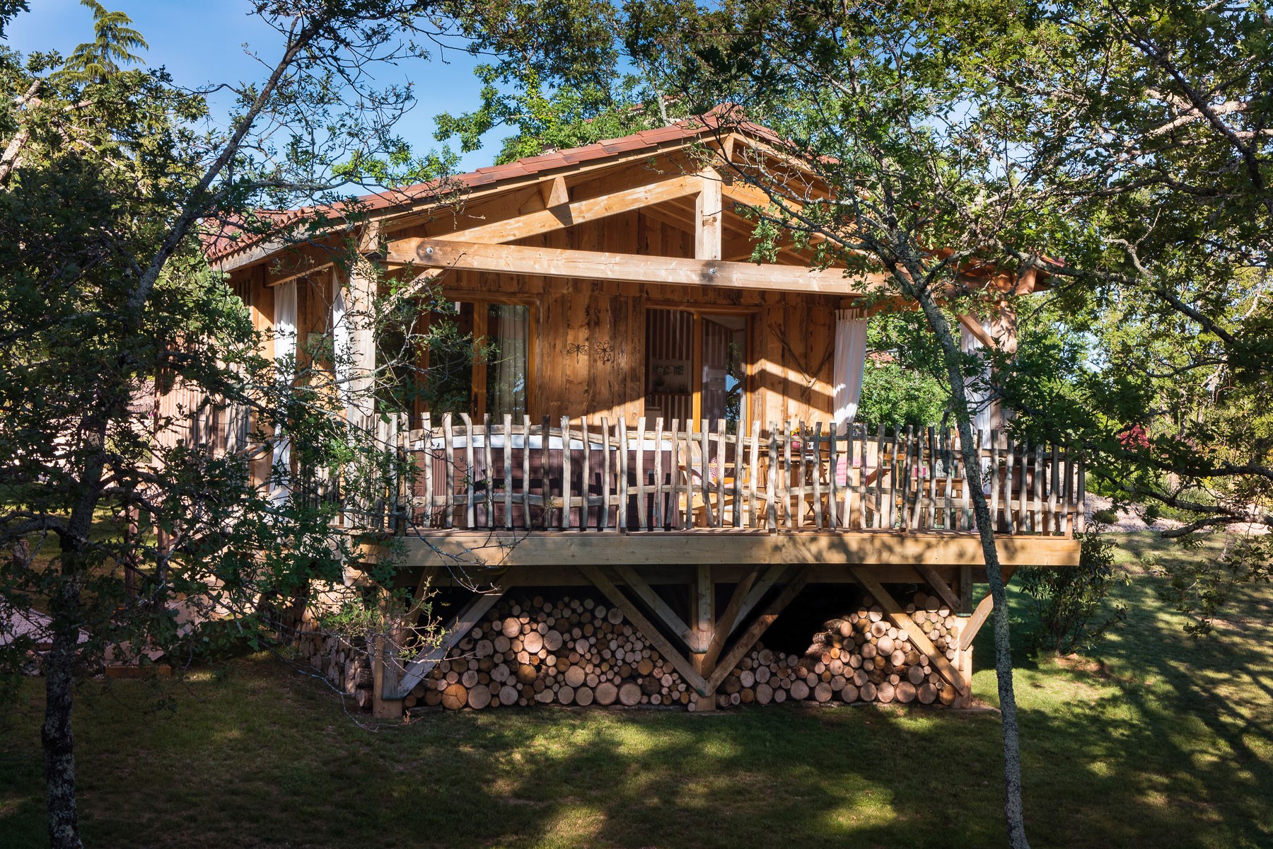 La Cabane Epicéa Le Lion d'Or Mauzac et Grand Castang 24150 Dordogne Clévacances