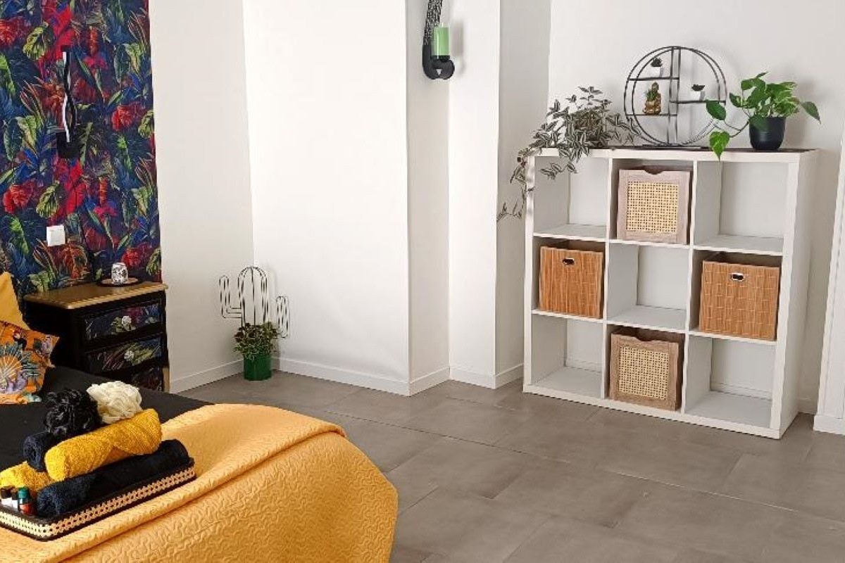 Chambre avec rangement