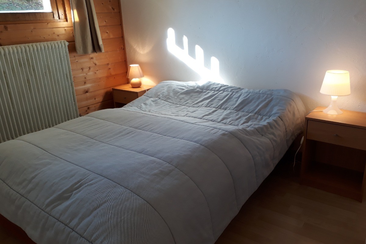 Chambre lit 140
