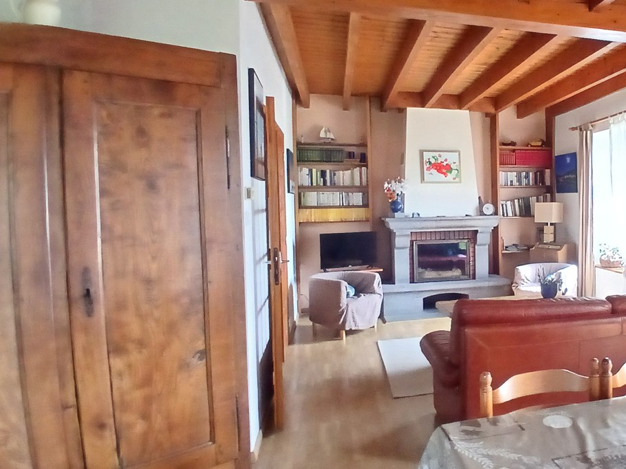 Solagnat holiday cottage, in Orcines, Puy-de-Dôme: the living and dining room