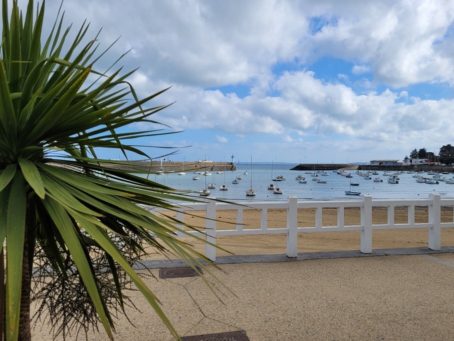 #Clévacances - APPARTEMENT 4 PERSONNES, VUE MER, exposition Sud/Sud/Est. SAINT QUAY PORTRIEUX COTES D'ARMOR BRETAGNE