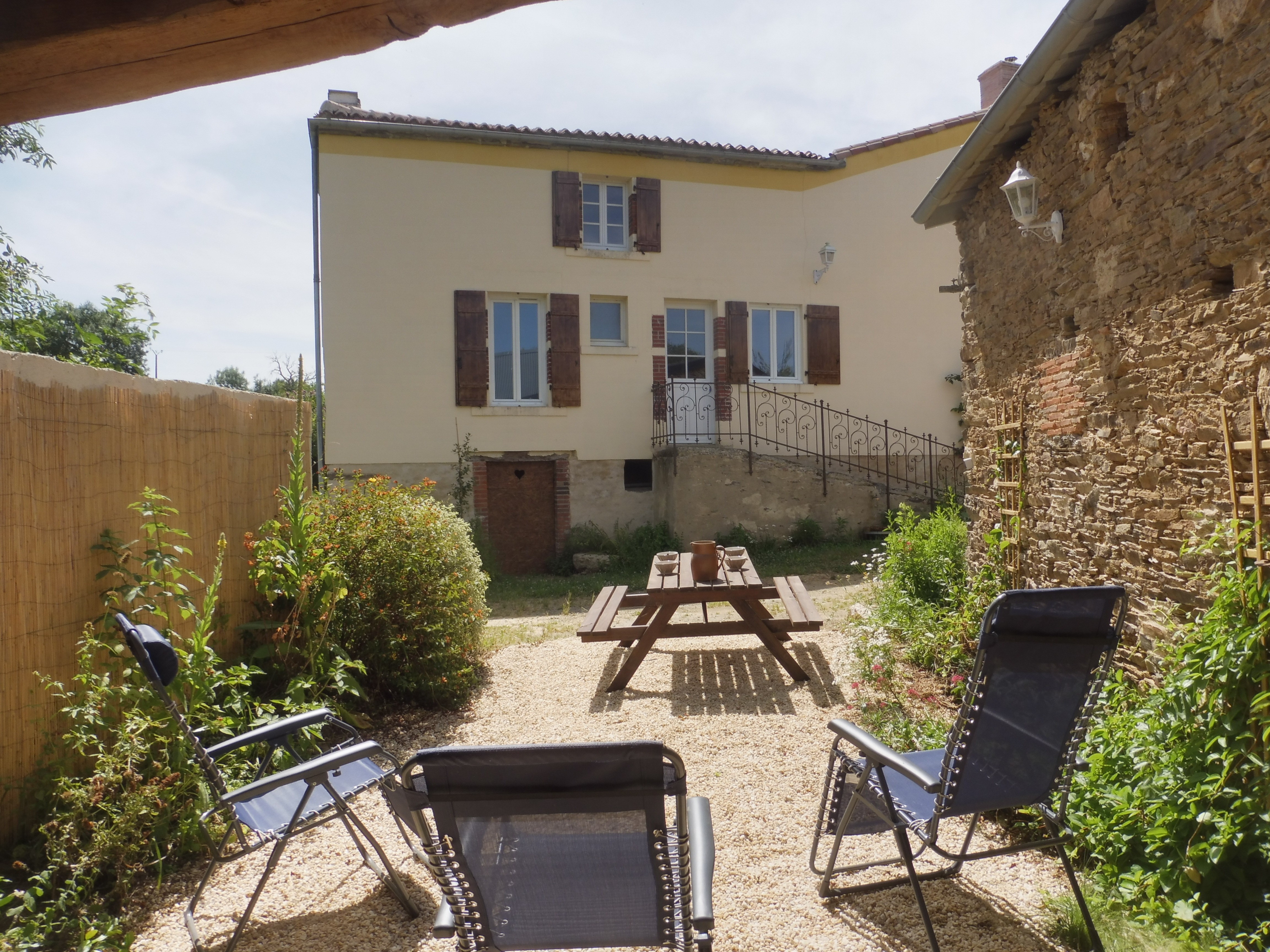 LA TERRASSE