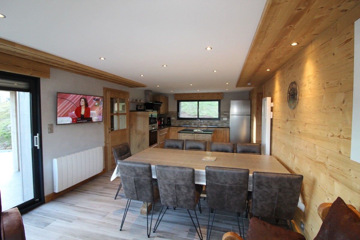 Espace salle à manger et cuisine - Chalet "Bel Horizon"