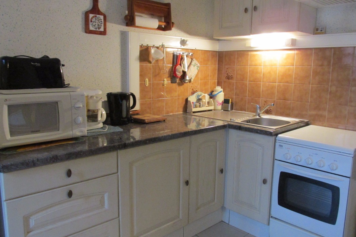 Fully equipped kitchen