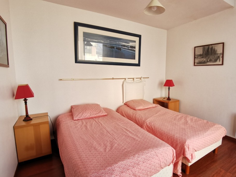 Une 3eme chambre avec 2 lits 90