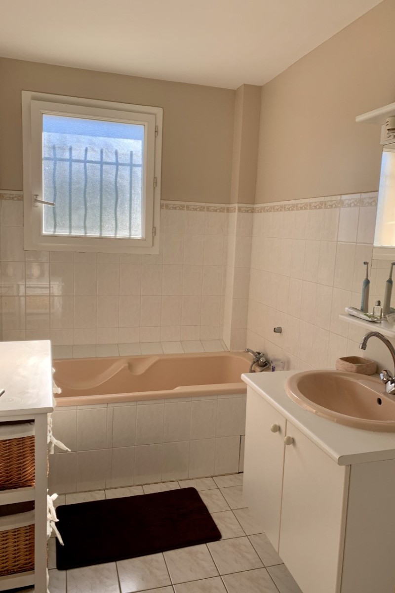 SALLE DE BAIN DU HAUT