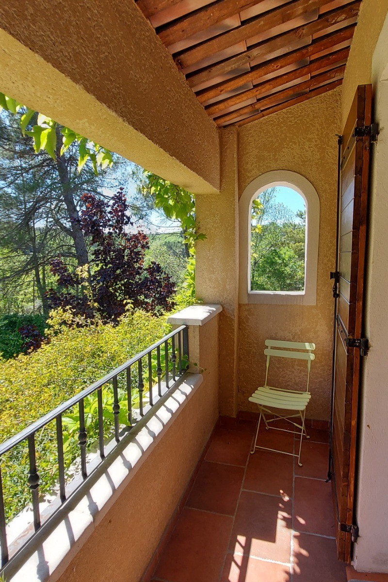 Balcon Terrasse chambre l'Olivier 1er étage