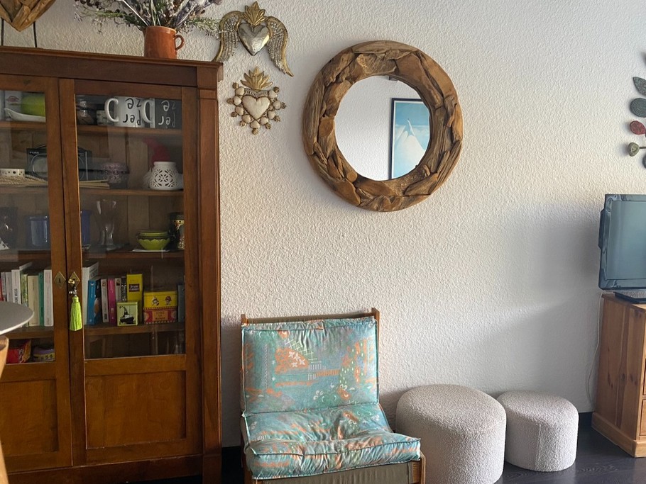 Bibliothèque, télévision