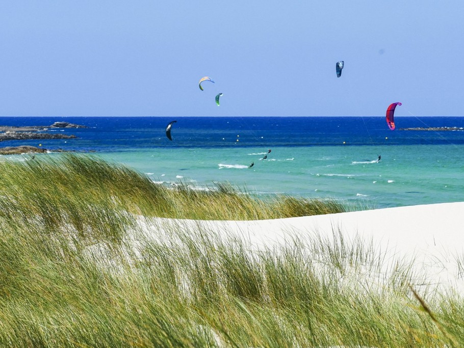 Dunes et plage de Tréompan à proximité de la location