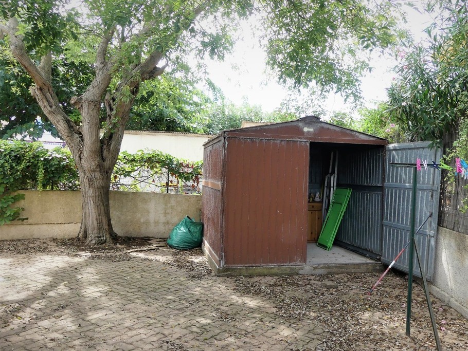 Abri de jardin: rangement vélos....