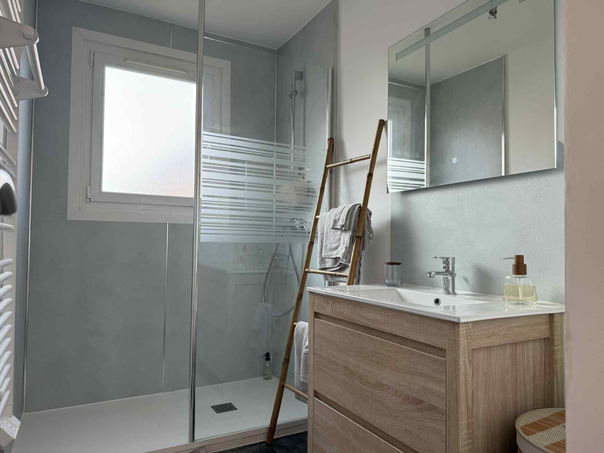 Location Ar baradoz Paimpol salle d'eau