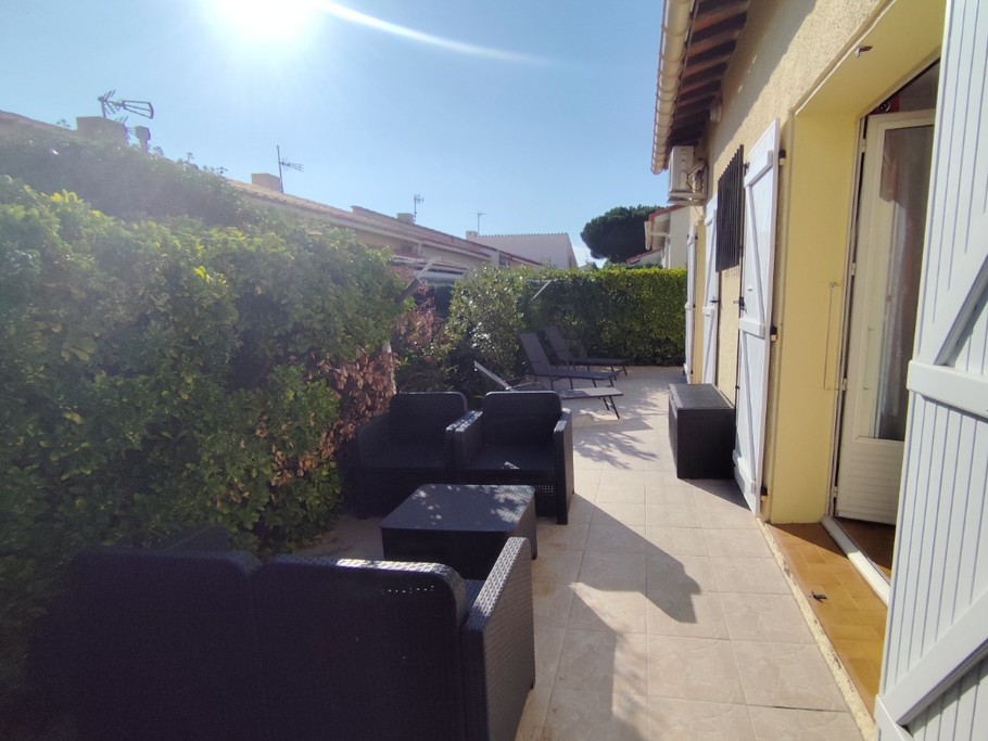 Terrasse arrière de la villa