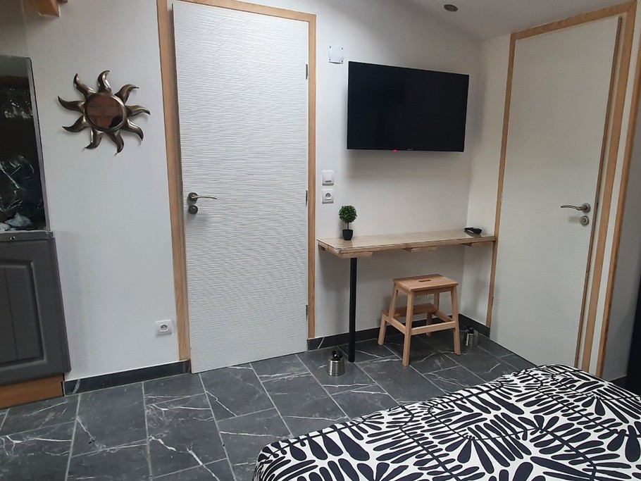 Télévision et accès sanitaires - Chalet confort "La Casetta" à proximité d'Epinal