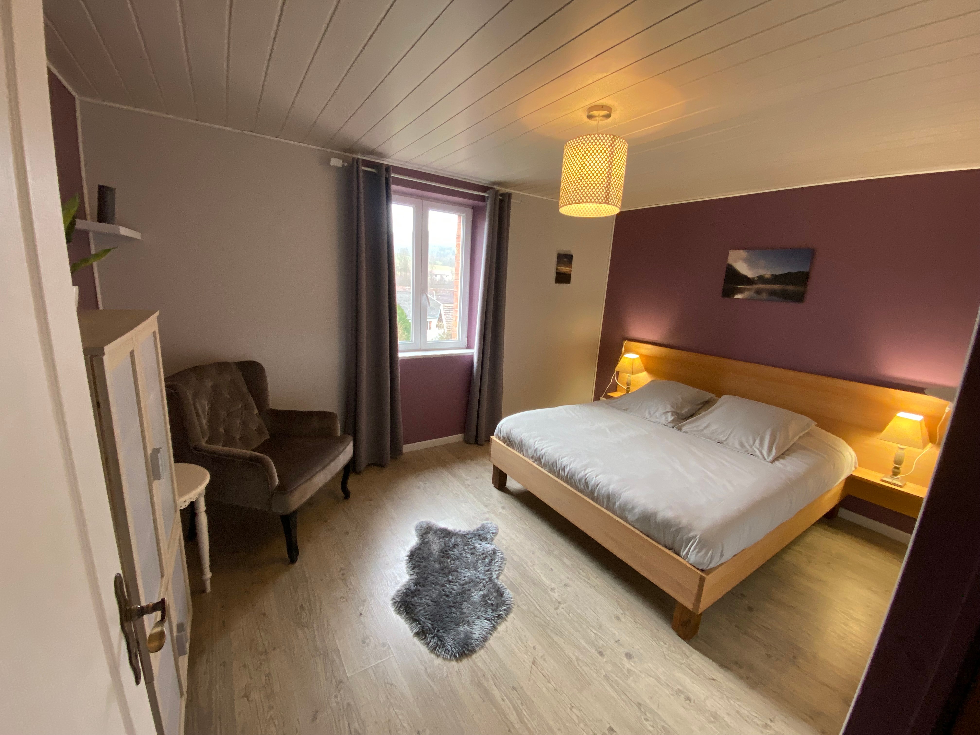 Gîte Ruine, esprit atypique, avec piscine et jacuzzi