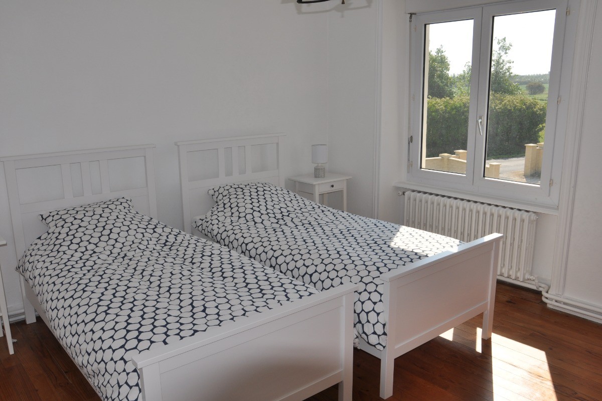 Chambre 3 - Lits simples - Côté terre