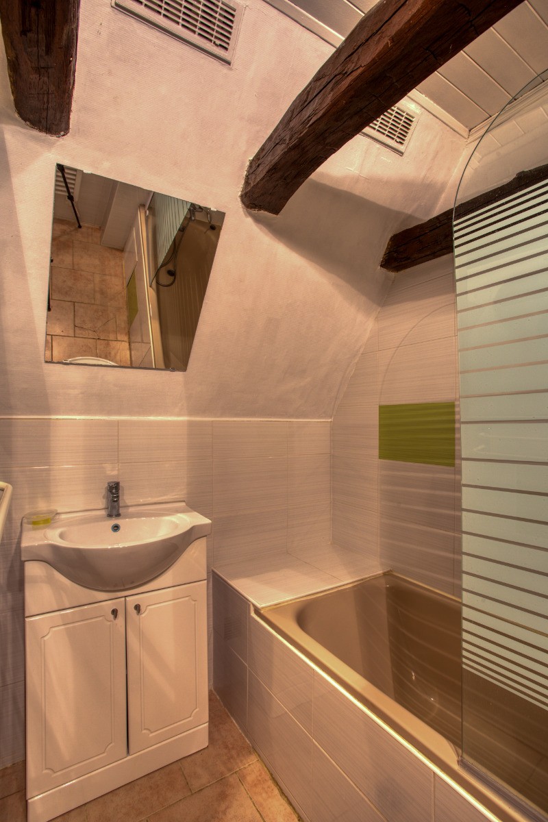 salle de bain de l'étage