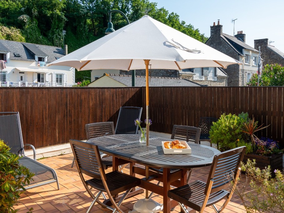 Terrasse côté rue arrière