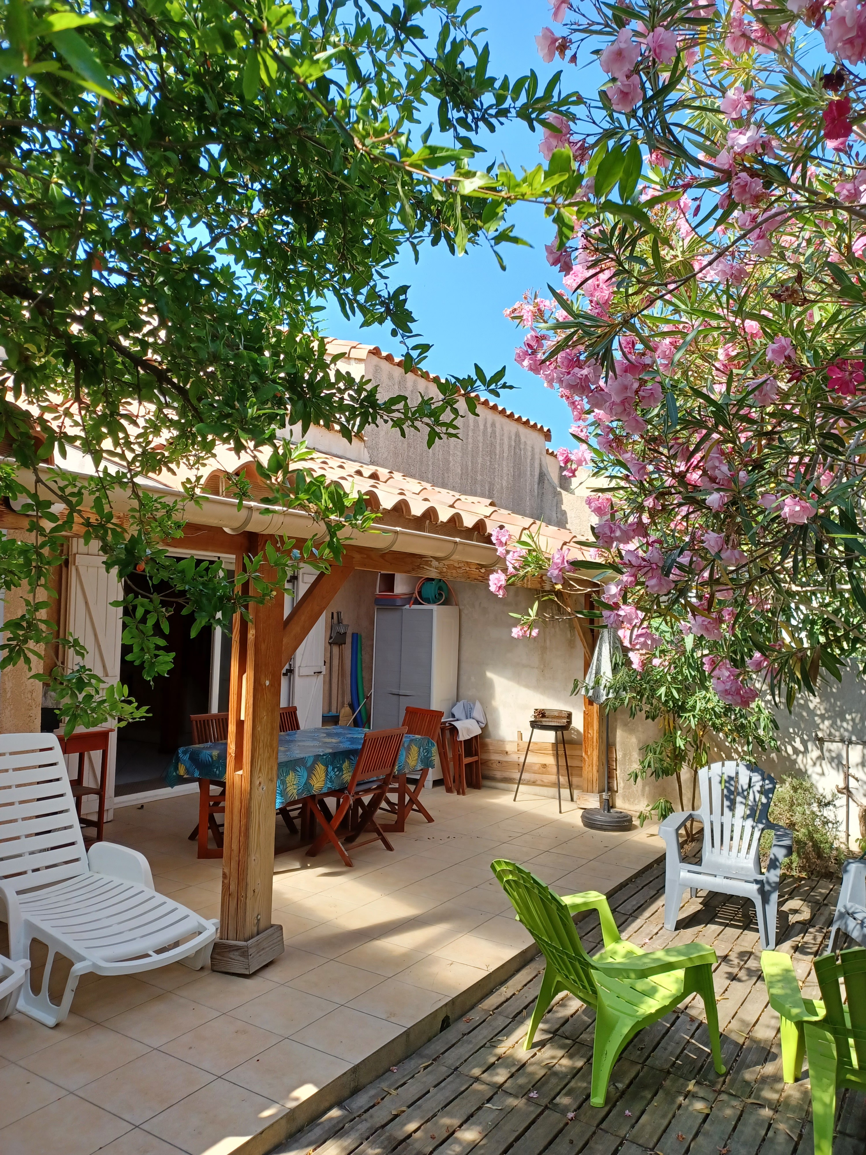 Terrasse et jardin