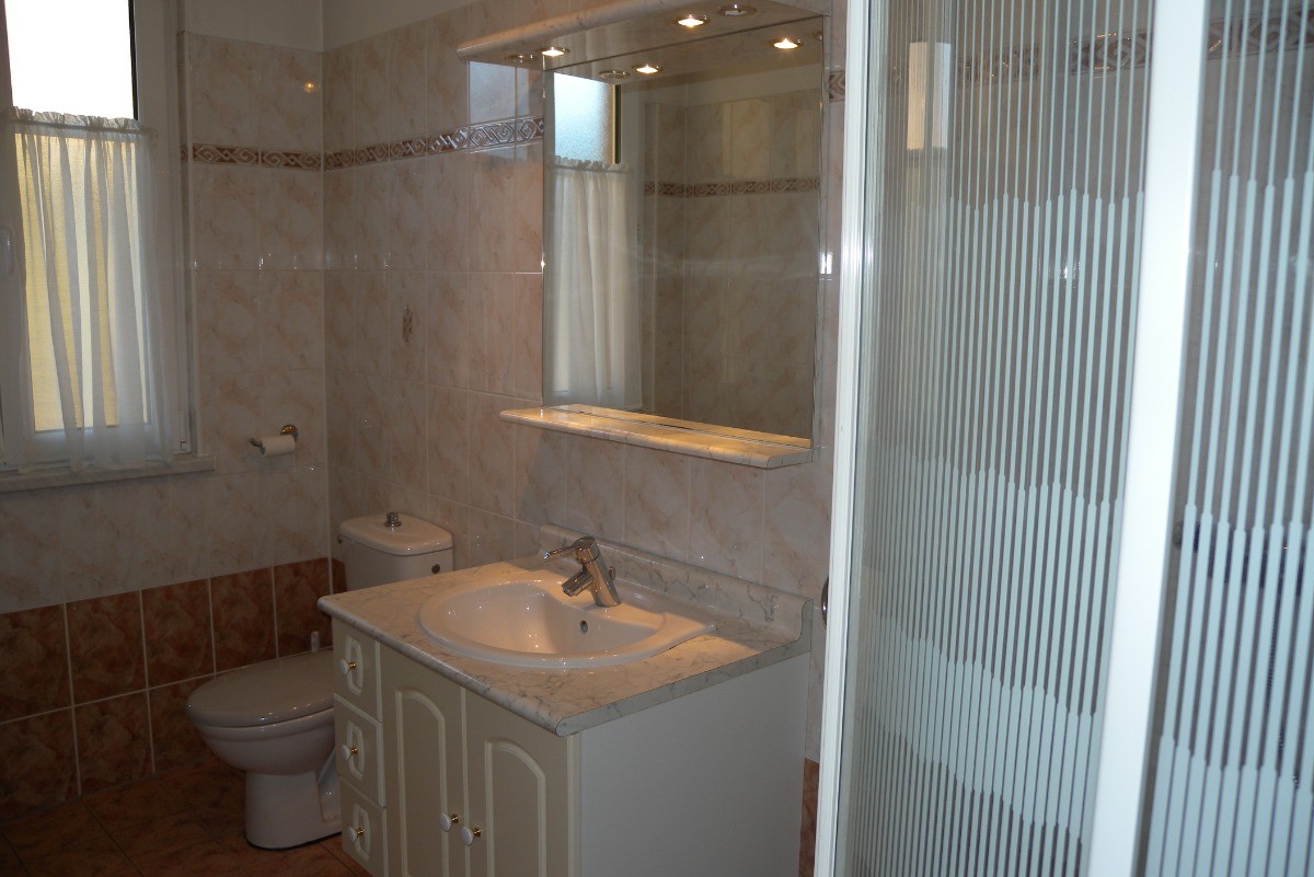 Salle d'eau au-rez-de-chaussée