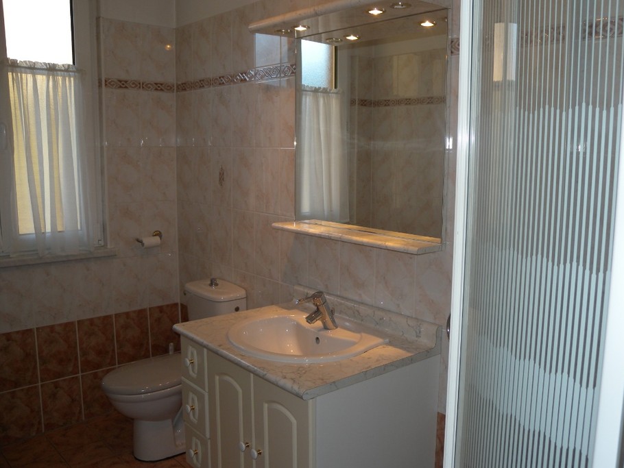 Salle d'eau au-rez-de-chaussée