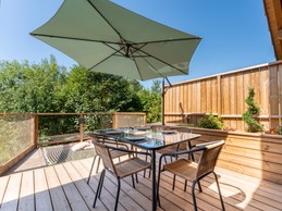 Terrasse ombragée - Chalet Forest Family - Domaine Epic Chalets