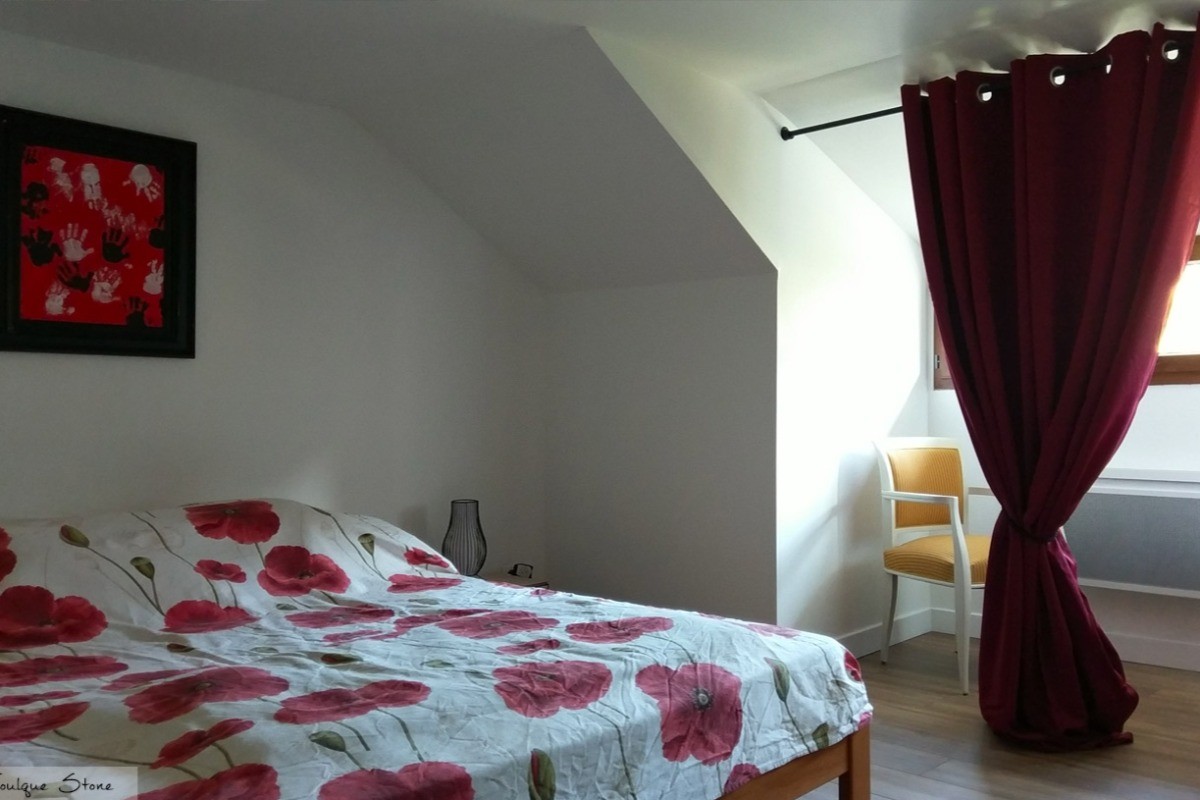 "Alcôve" : grande chambre lit double (combles)