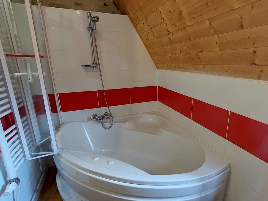 La baignoire d'angle