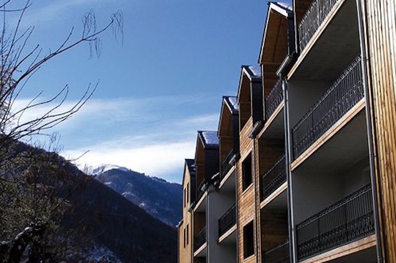 RESIDENCE