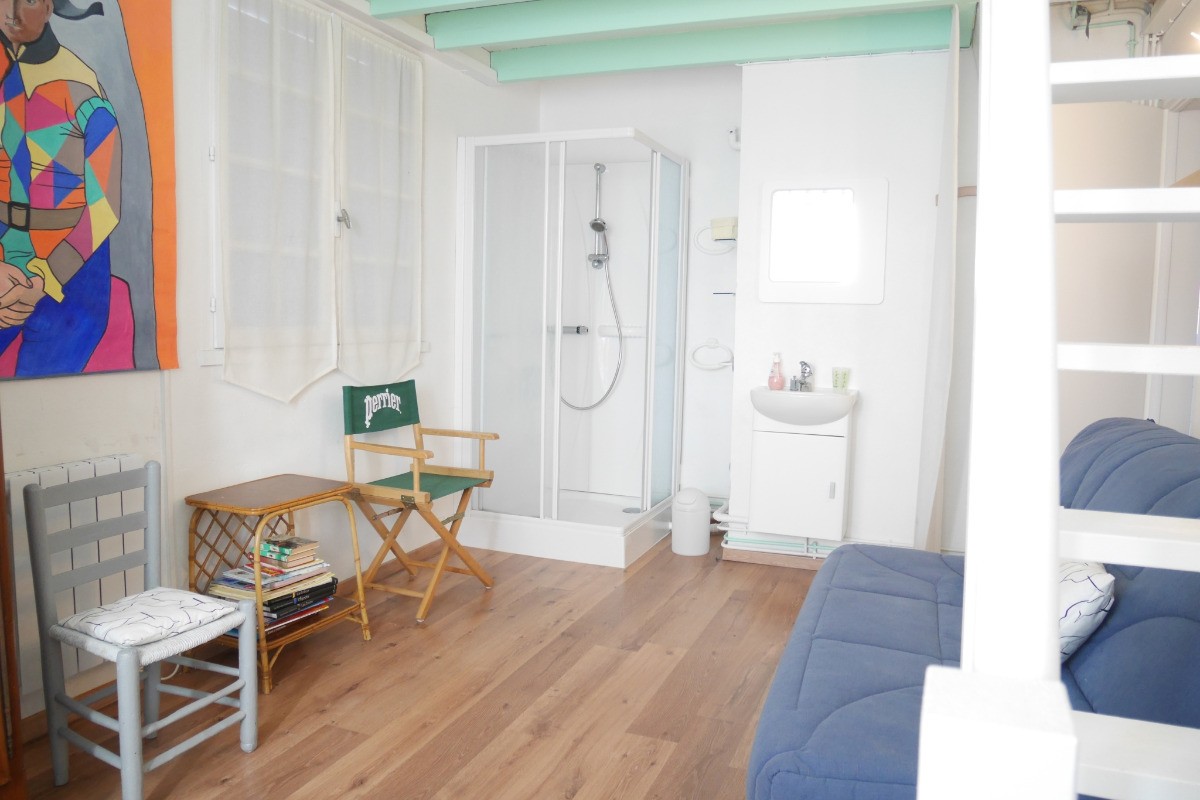 Chambre avec douche