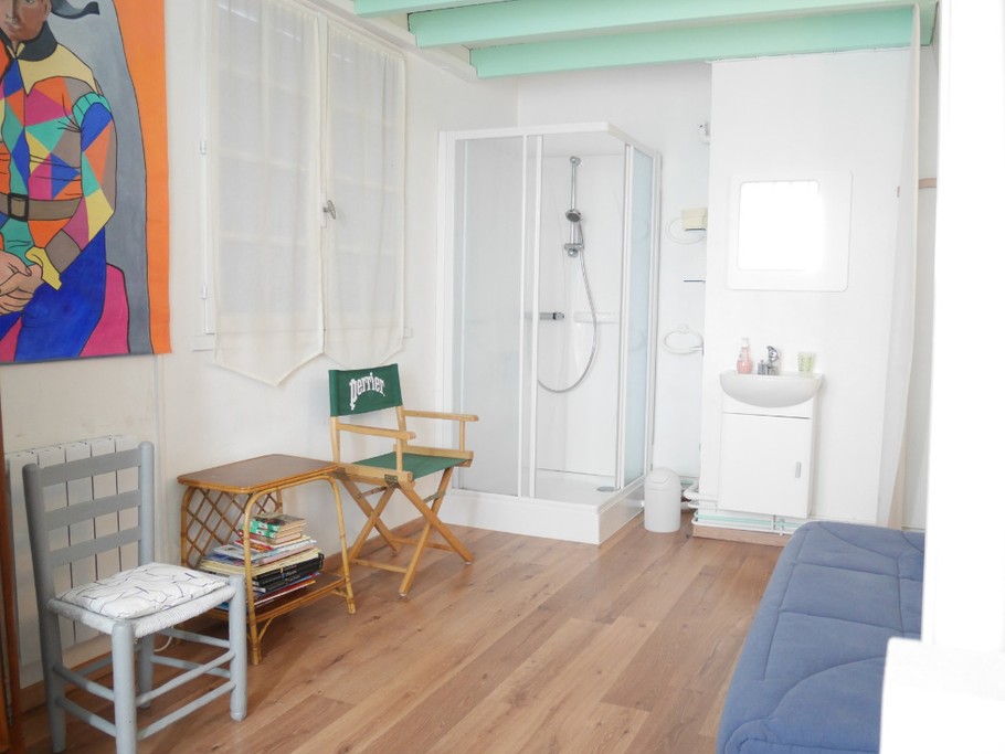Chambre avec douche