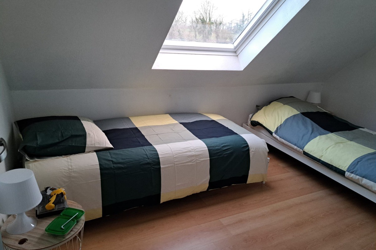 DELCROIX location Clévacances Runan la chambre avec 2 lits simples