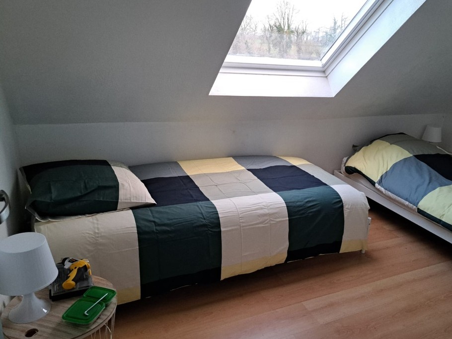 DELCROIX location Clévacances Runan la chambre avec 2 lits simples