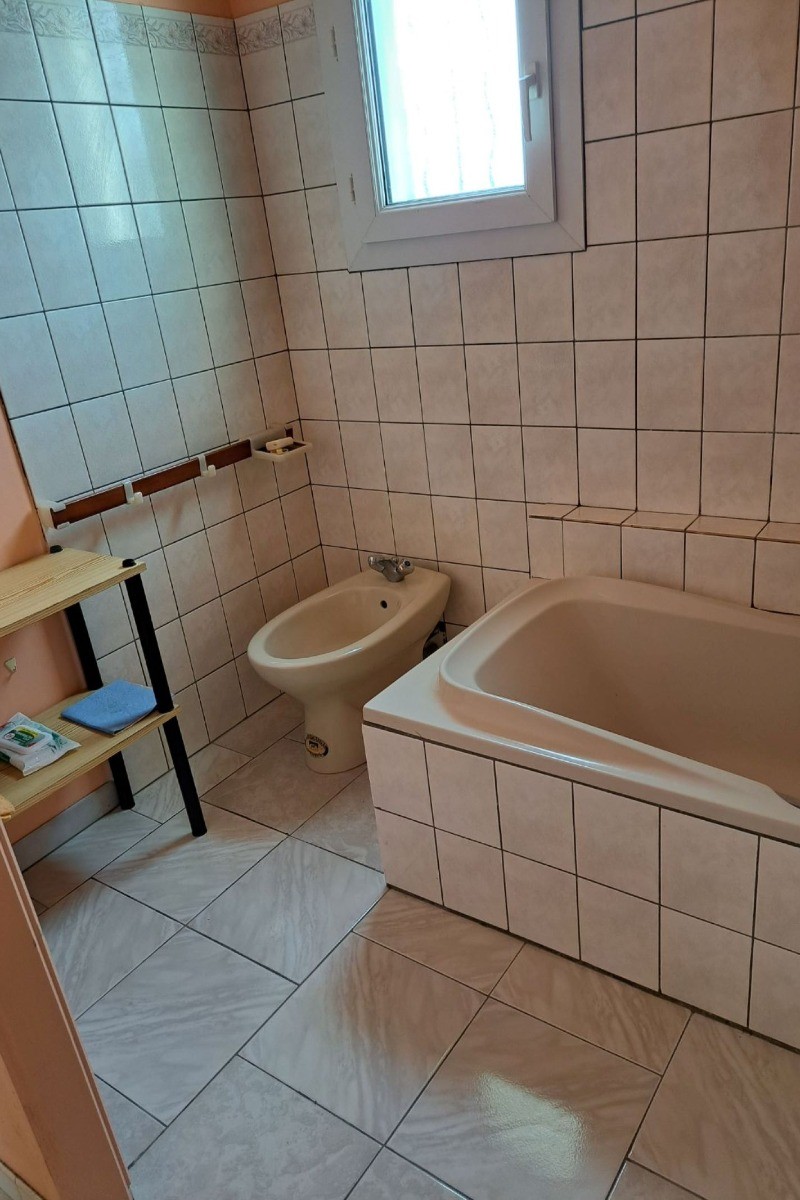 Maison familiale pour 6 personnes, avec jardin clos et garage, proche de la plage à pieds, St Denis d'Oléron, ile d'Oléron, en Charente maritime
