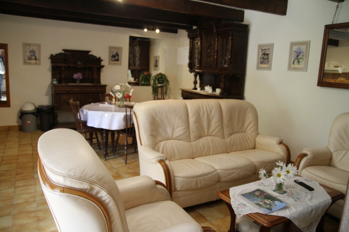 Charline - Salle à manger et le salon -