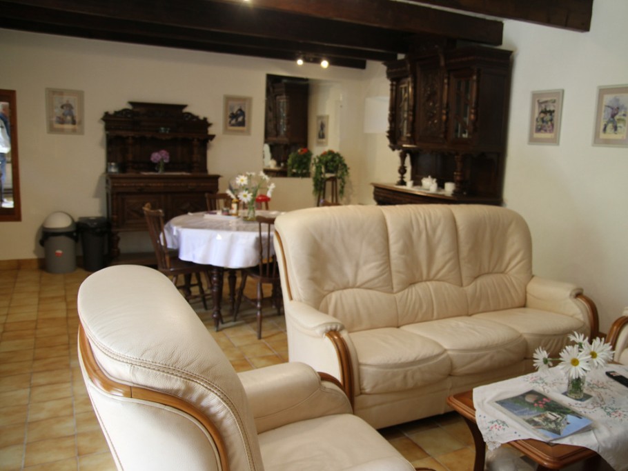 Charline - Dining room and living room -