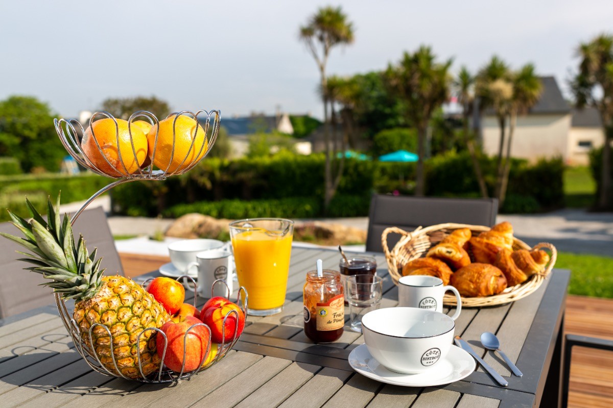 petit déjeuner en terrasse