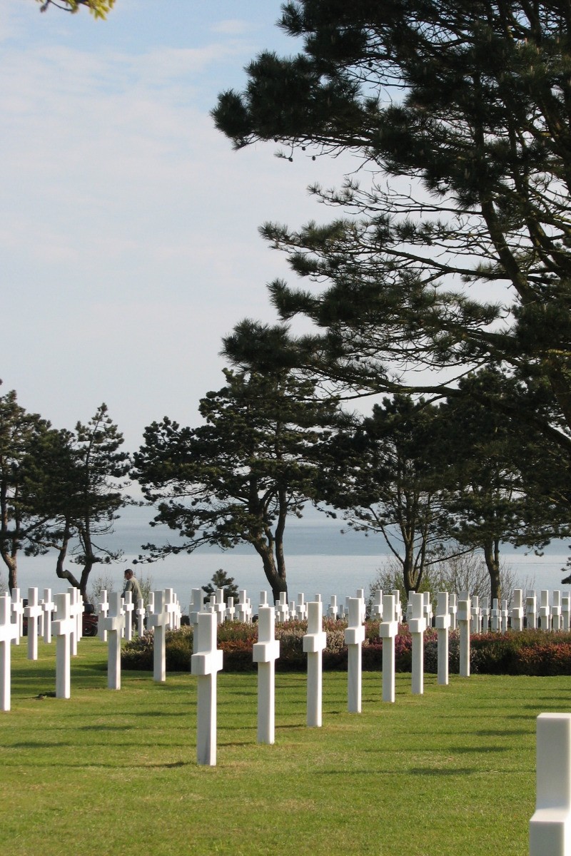 Le cimetière Américain, et les sites du Débarquement, à quelques kilomètres
