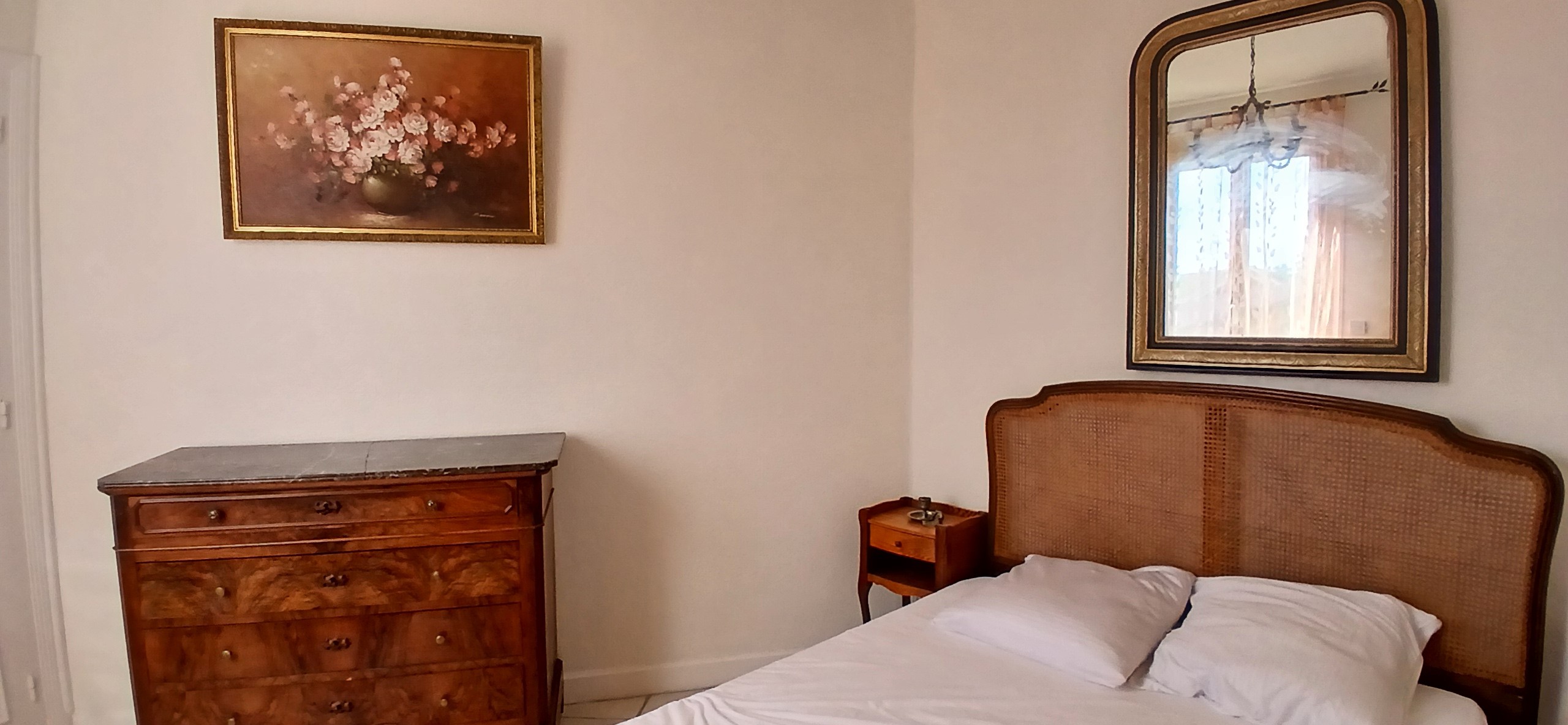 La Maison Triange, appartement 2 à 4 personnes, Montrond les Bains - Chambre