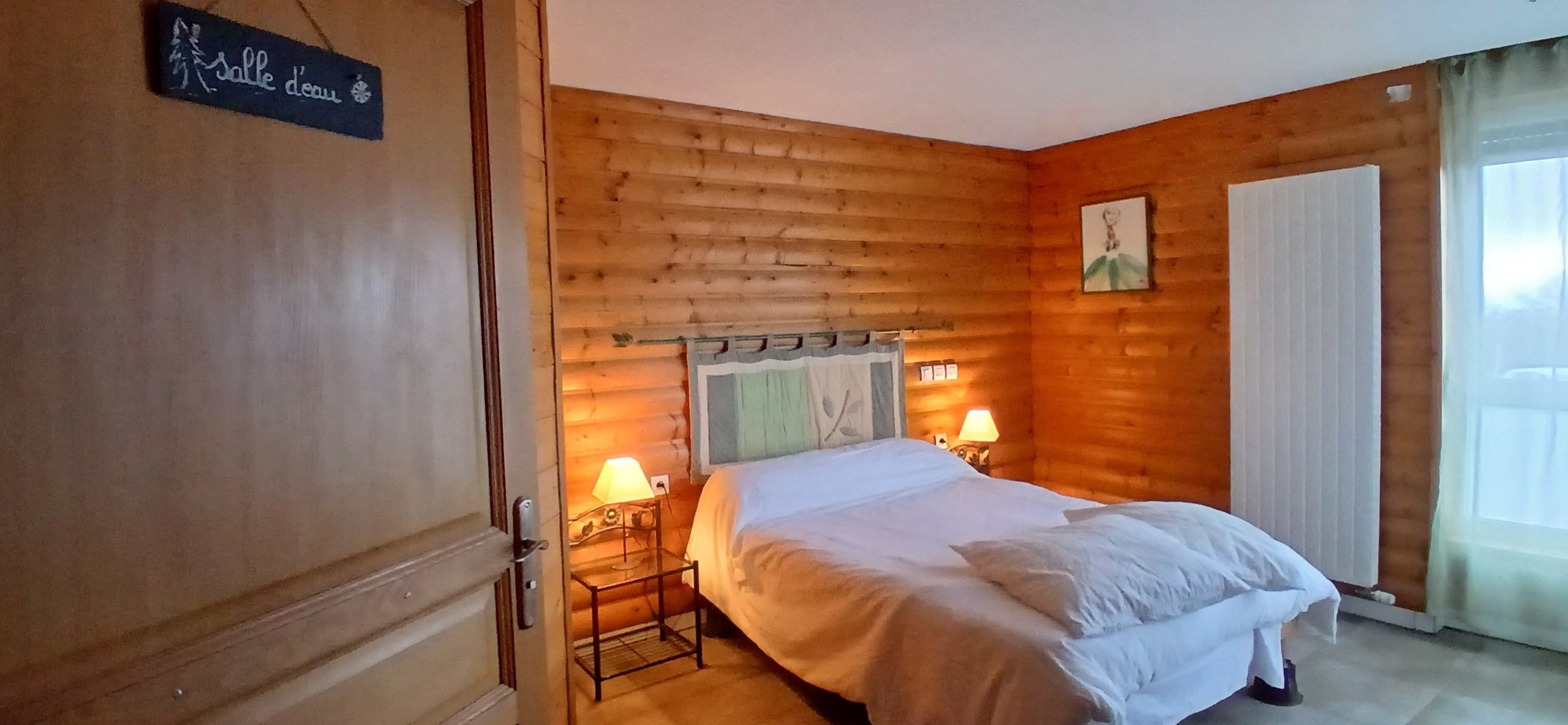 Chambre parentale labellisée handicapé ou parentale - Gîte Les Coquelicots - Super Besse (Puy de Dôme, 63)