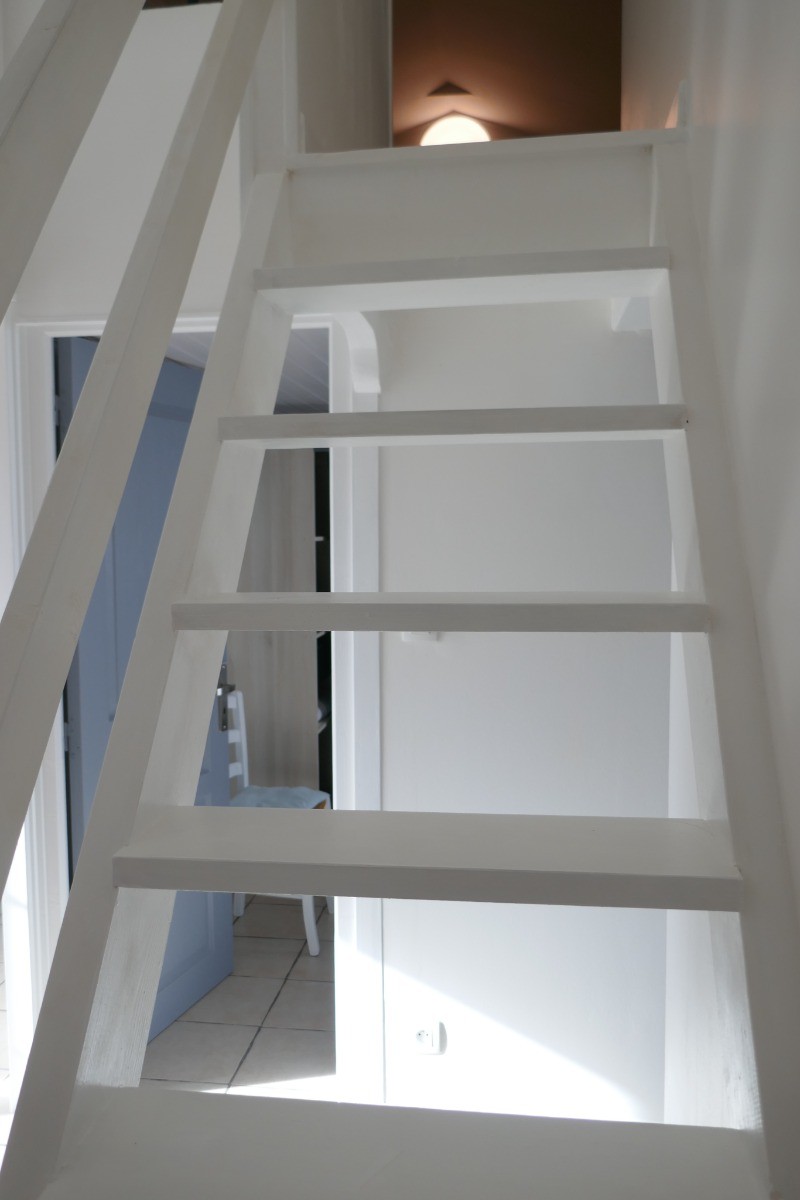 échelle menant à la chambre cabine