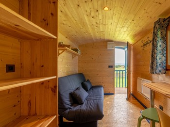 domaine de la Cambre, roulotte myrtille, camping à la ferme, Duffort, Gers vacance