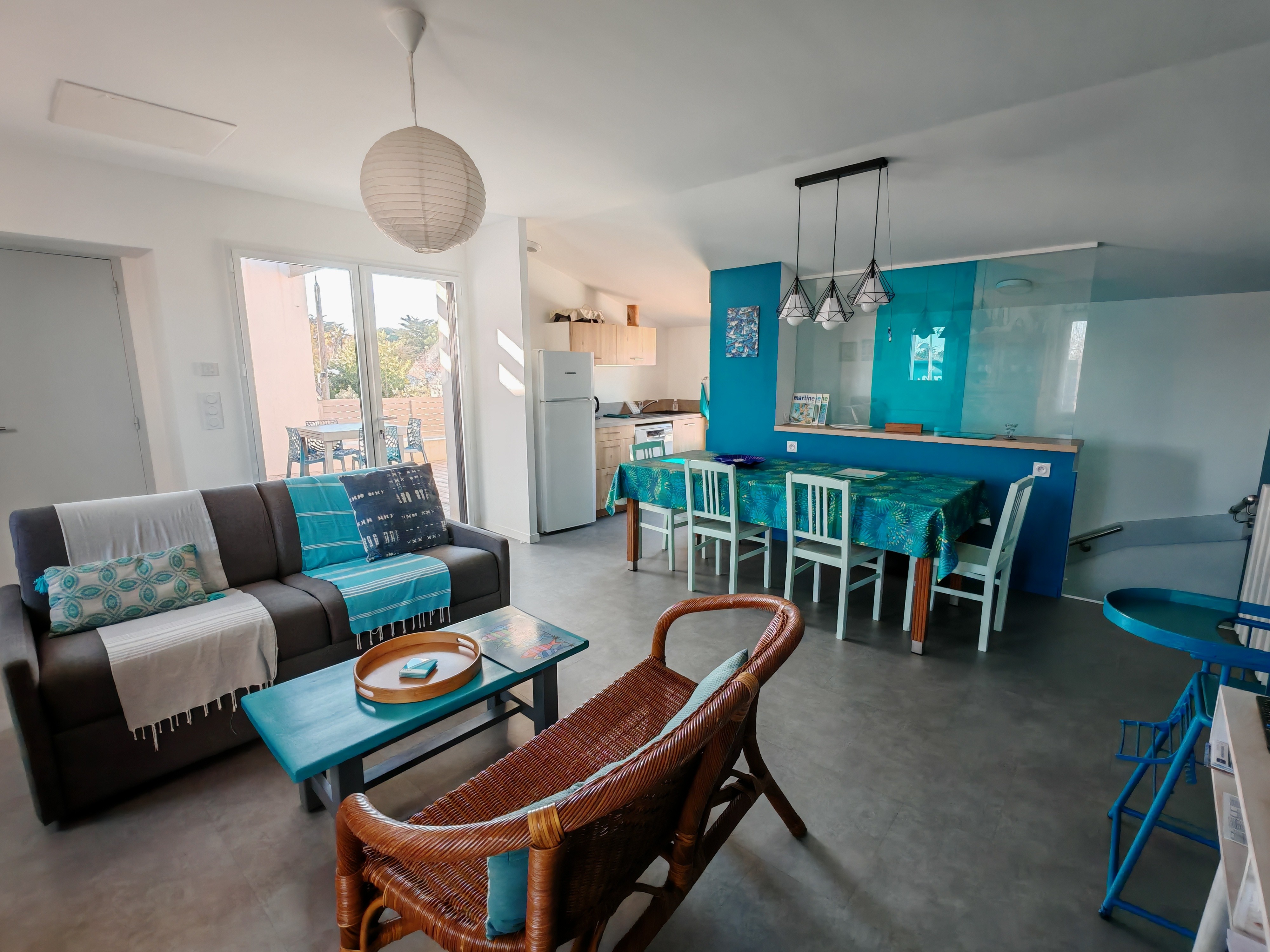 Living room with access to terrace