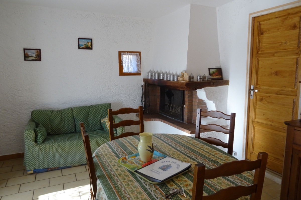 La pièce de vie, Gîte Campagne Chasteuil (Var, Provence)