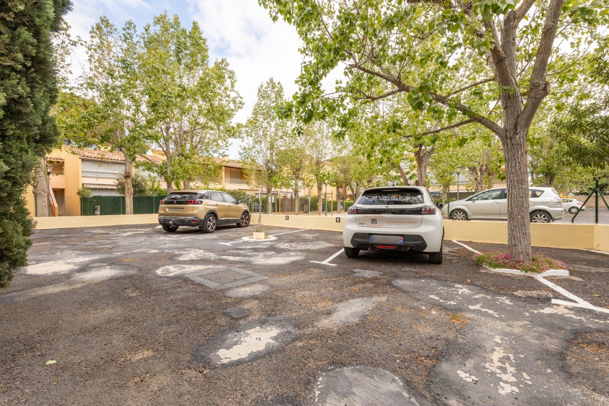 Place de parking privée